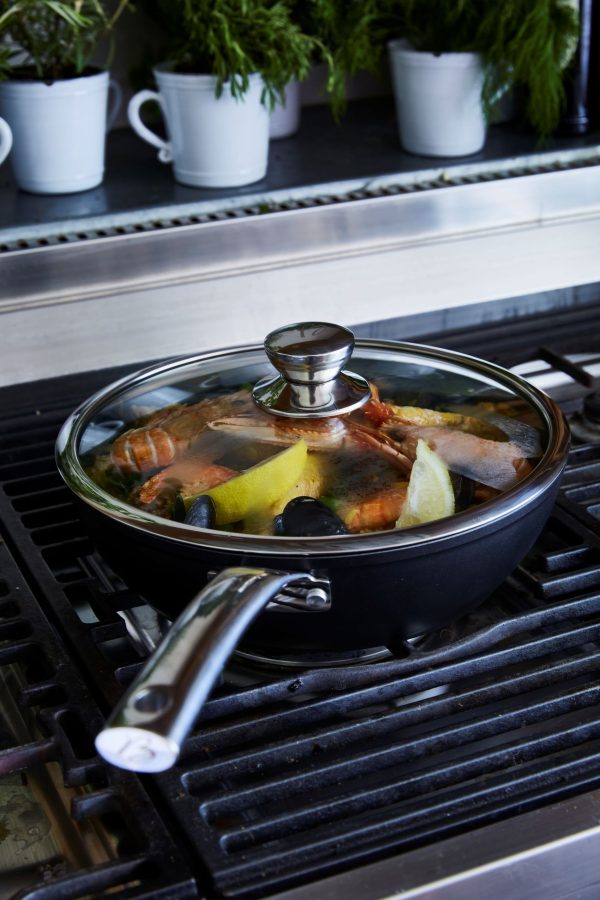 Sauteuse anti-adhérente avec couvercle en verre - Black Edition – Image 4